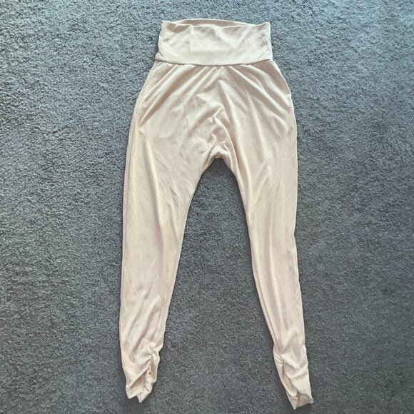 FREE PEOPLE MOVEMENT ECHO DROP CROTCH HAREM PANTS W/ RUCHED ANKLES - BEIGE - XS - Picture 2 of 12